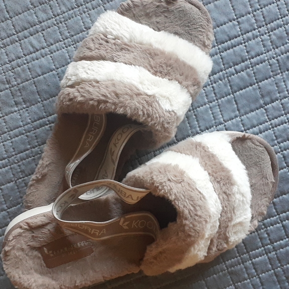 Koolaburra by UGg Slippers - Picture 5 of 5